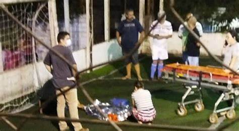 Dos jóvenes de 15 y 17 años mueren tras caerles un rayo mientras jugaban fútbol 