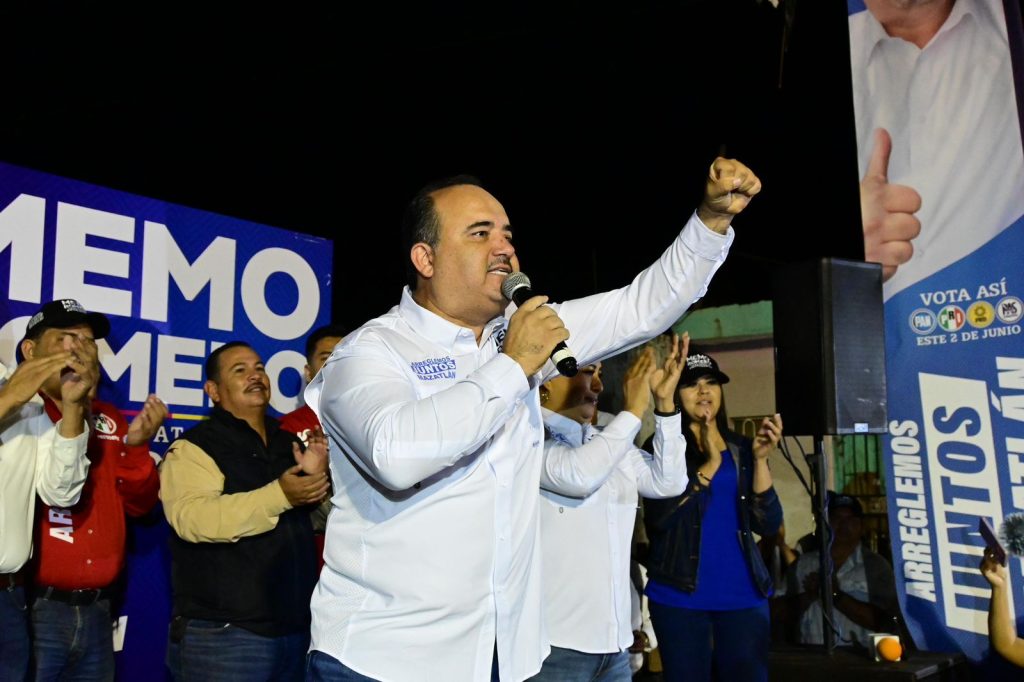 Memo Romero uno de los candidatos de Mazatlán arrancó su campaña durante la madrugada de este lunes